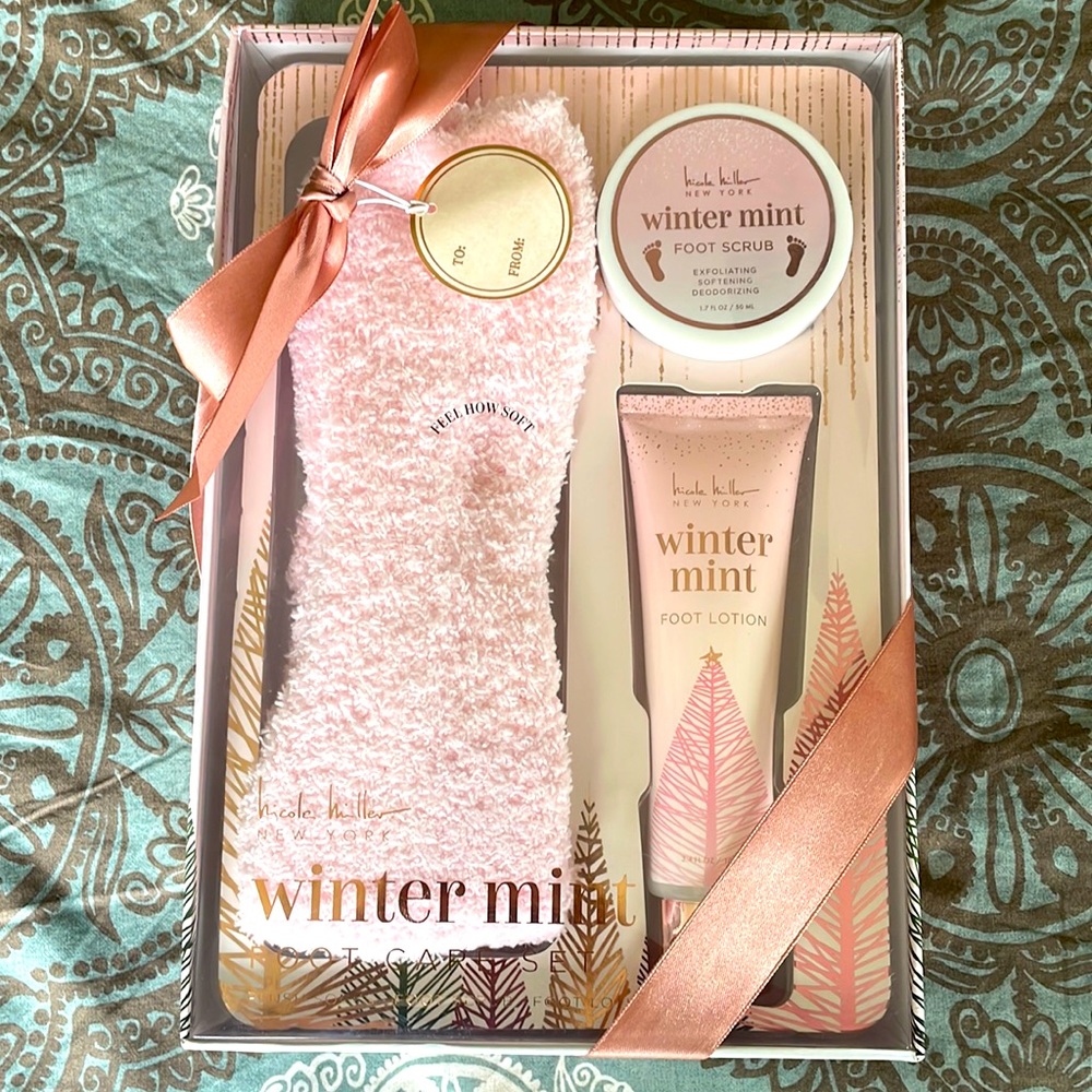 Nicole Miller Winter Mint Foot Care Set